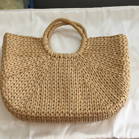 Talbots, Stylish Tan Woven Handbag. Outside looks great. Inside has some wear. - Picture 2 of 14